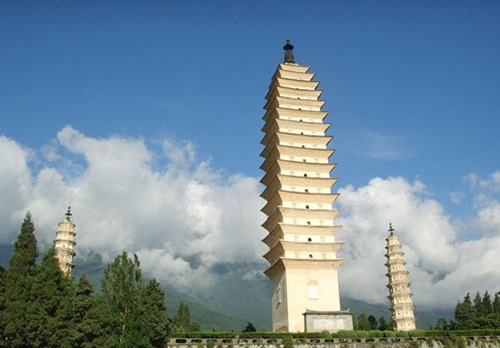层数最多的密檐式砖塔　崇圣寺三塔