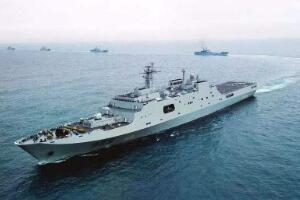 中国最大的军舰，堪比航母的井冈山号排水量高达19000吨