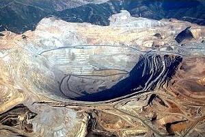 世界上最大的铜矿，美国宾汉峡谷铜矿(面积有7.7平方公里)