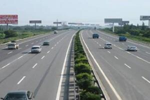 中国最长的高速公路，同三高速公路全长5700千米