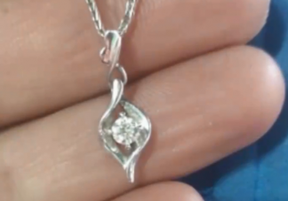 8岁女孩情人节收到铂金钻石项链是真的吗 铂金钻石价格为什么这么贵