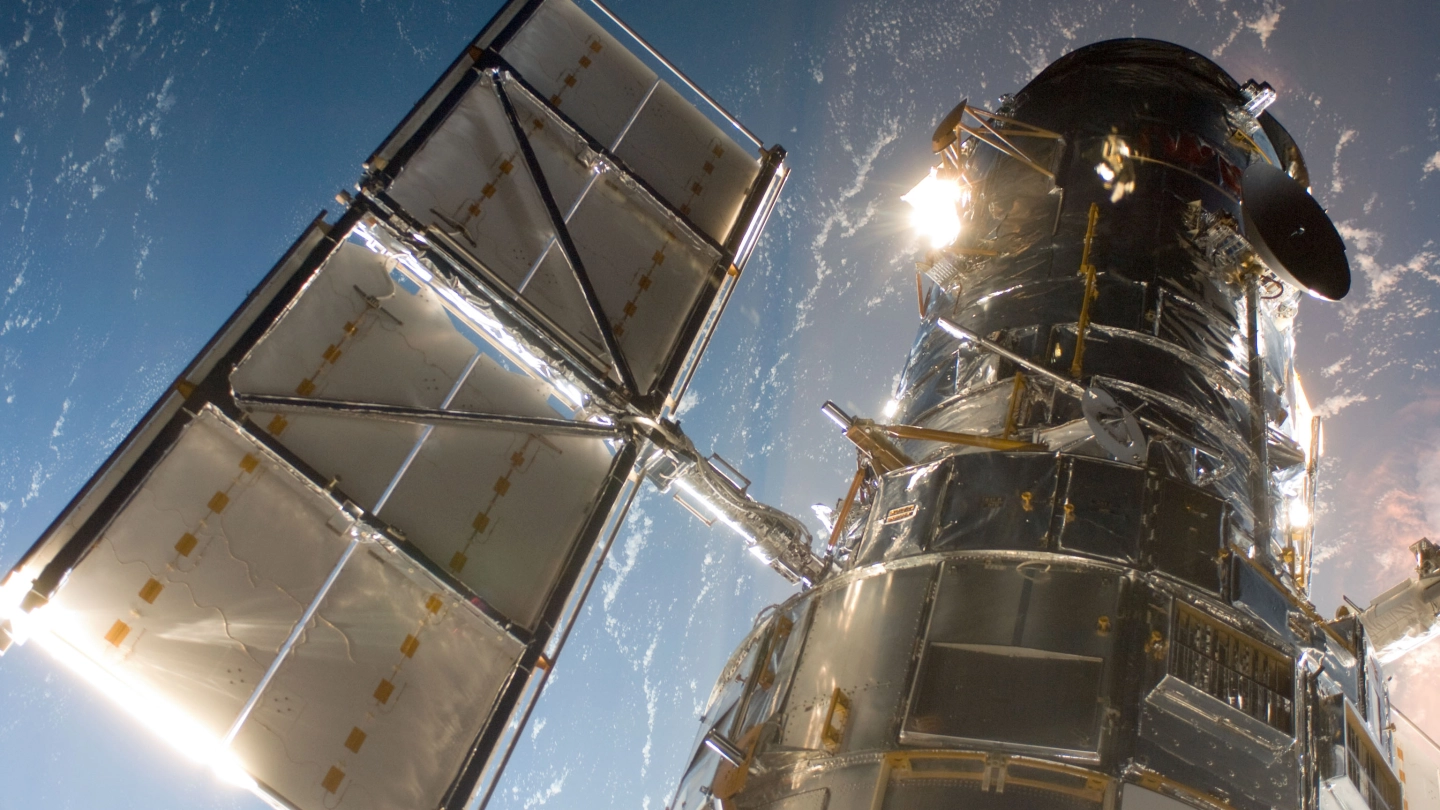 NASA计划通过私人航天器提升哈勃太空望远镜轨道高度