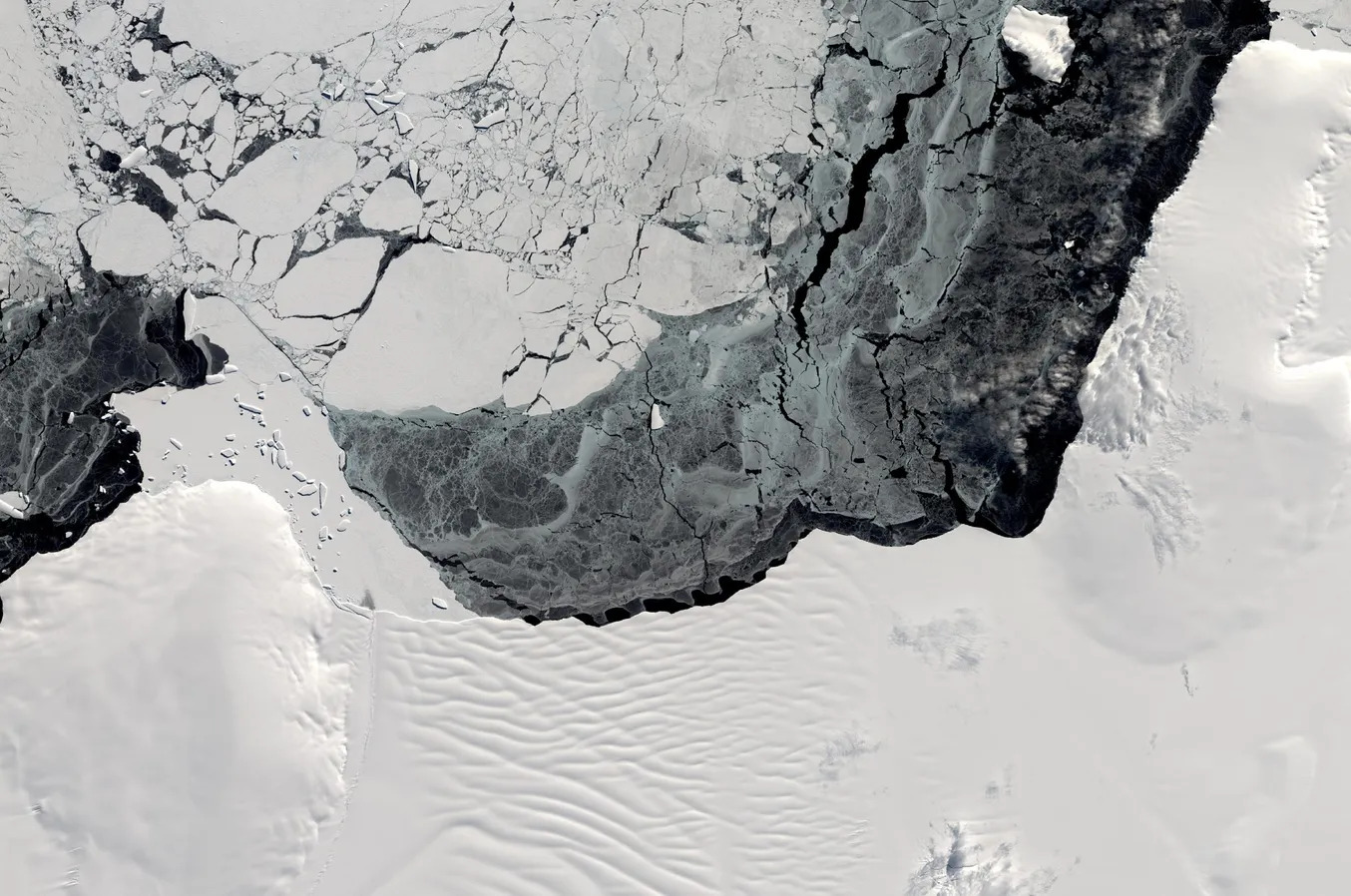 南极洲西部的冰盖崩塌并非不可避免 人类有机会减缓失控的冰撤退